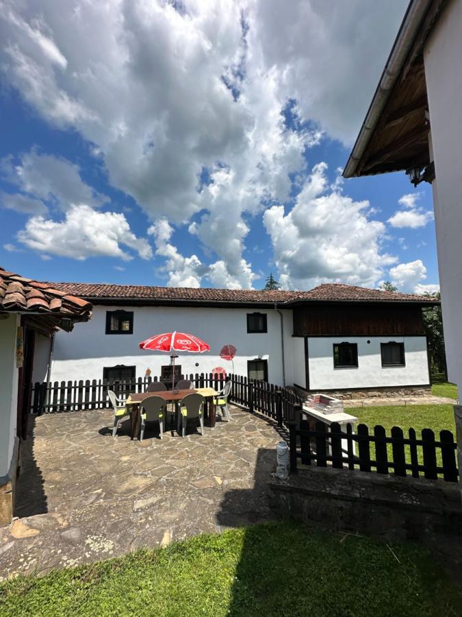 Lavender And Poppy Cottages Bebrovo Zewnętrze zdjęcie